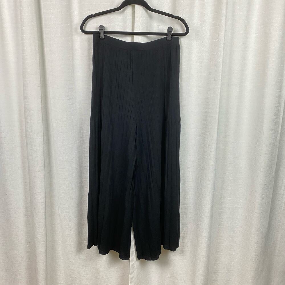 St.John Black Pleated Knit Wide Leg Pants Sz.M NWT - Picture 9 of 12
